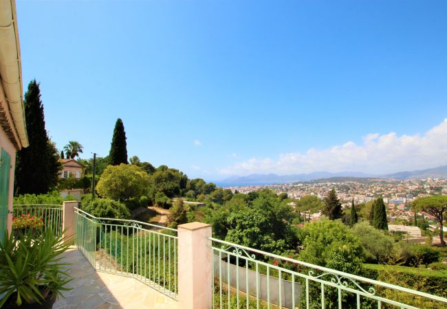 Villa à Cannes - Belle villa 4 chambres avec piscine et vue mer - Californie Cannes Villa à Cannes - Belle villa 4 chambres avec piscine et vue mer - Californie Cannes