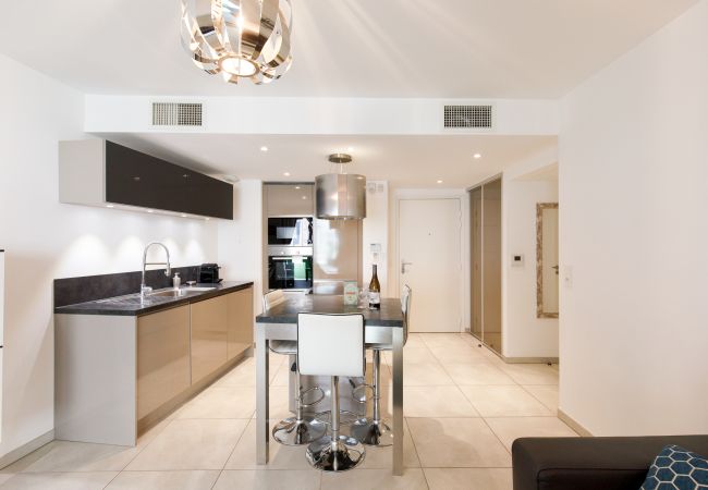 Appartement à Cannes - Luxueux 2 pièces à 2 pas de la Croisette Appartement à Cannes - Luxueux 2 pièces à 2 pas de la Croisette