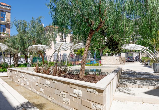 Appartement à Cannes - Luxueux 2 pièces à 2 pas de la Croisette Appartement à Cannes - Luxueux 2 pièces à 2 pas de la Croisette
