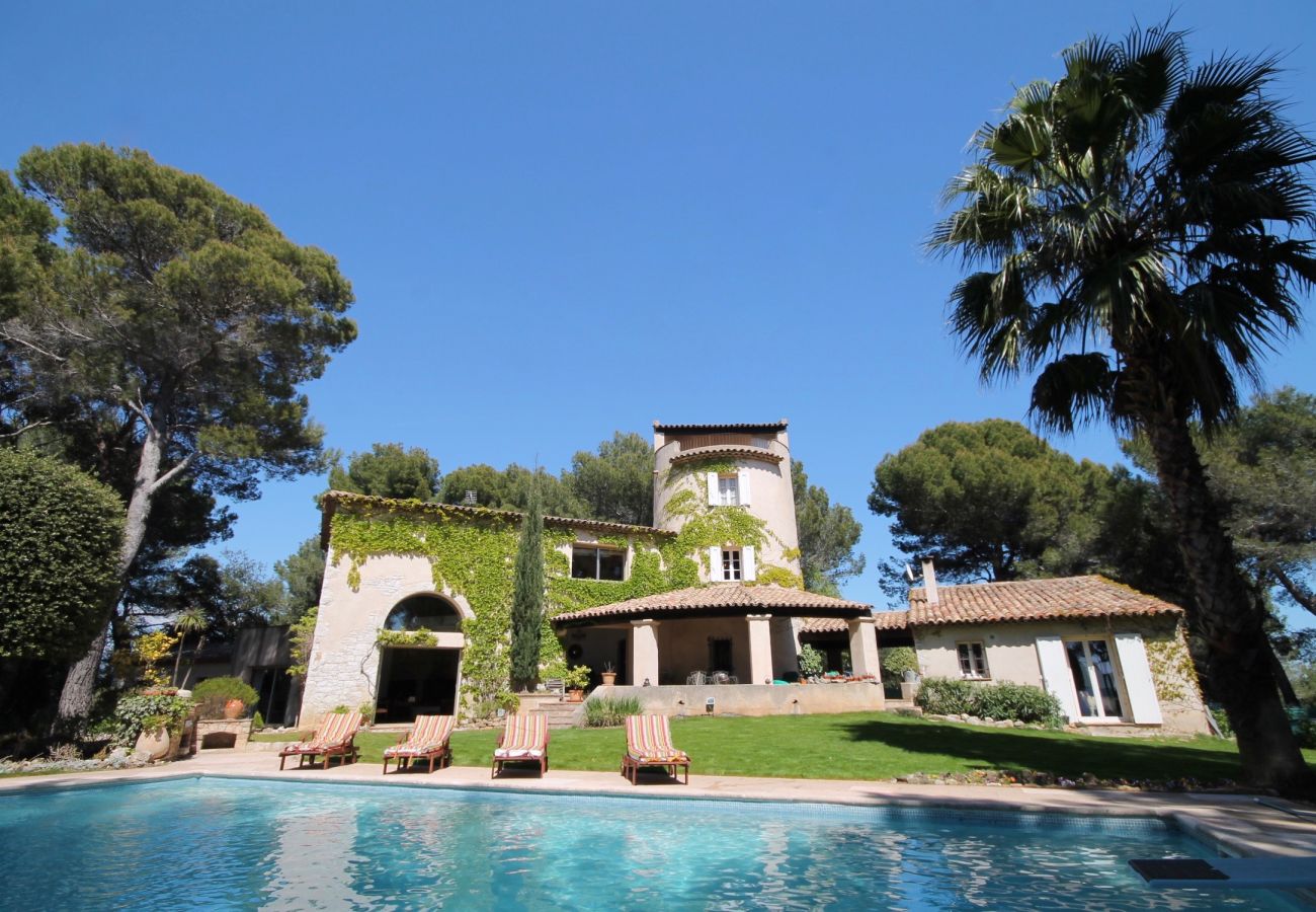 Villa à Mougins - Belle Villa dans les hauteurs de Cannes