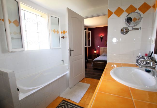 Villa in Cannes - Beautiful 4 bedroom villa with pool and sea view - Californie Cannes Villa in Cannes - Beautiful 4 bedroom villa with pool and sea view - Californie Cannes