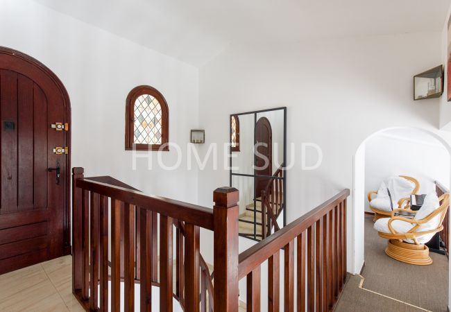 Villa in Mandelieu-la-Napoule - 5 bedroom villa with sea view and swimming pool - Mandelieu Villa in Mandelieu-la-Napoule - 5 bedroom villa with sea view and swimming pool - Mandelieu