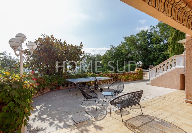 Villa in Mandelieu-la-Napoule - 5 bedroom villa with sea view and swimming pool - Mandelieu Villa in Mandelieu-la-Napoule - 5 bedroom villa with sea view and swimming pool - Mandelieu