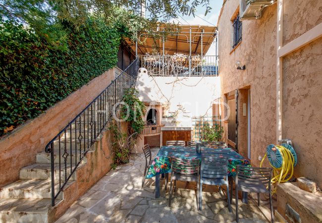 Villa in Mandelieu-la-Napoule - 5 bedroom villa with sea view and swimming pool - Mandelieu Villa in Mandelieu-la-Napoule - 5 bedroom villa with sea view and swimming pool - Mandelieu