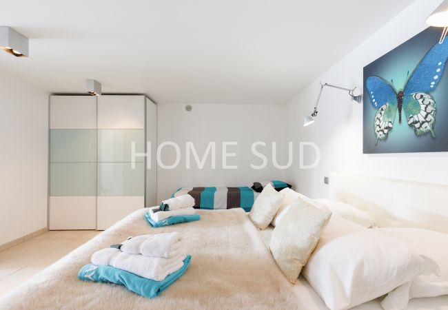 Villa in Antibes - Beautiful villa with pool and sea view in Antibes Villa in Antibes - Beautiful villa with pool and sea view in Antibes