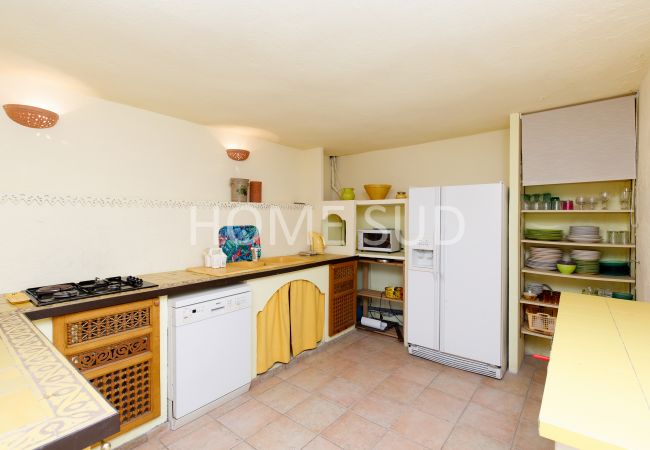 Villa in Mougins - Charming Provencal farmhouse, swimming pool, sea view. Ideal for your holidays in Mougins! Villa in Mougins - Charming Provencal farmhouse, swimming pool, sea view. Ideal for your holidays in Mougins!