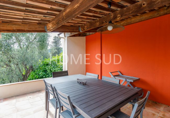 Villa in Mougins - Charming Provencal farmhouse, swimming pool, sea view. Ideal for your holidays in Mougins! Villa in Mougins - Charming Provencal farmhouse, swimming pool, sea view. Ideal for your holidays in Mougins!