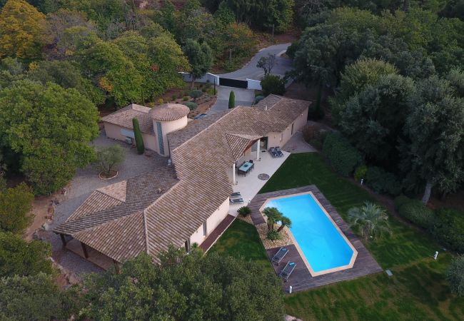 Villa in Saint-Jean-de-l'Esterel - Luxurious Villa in Secure Residential Park Villa in Saint-Jean-de-l'Esterel - Luxurious Villa in Secure Residential Park