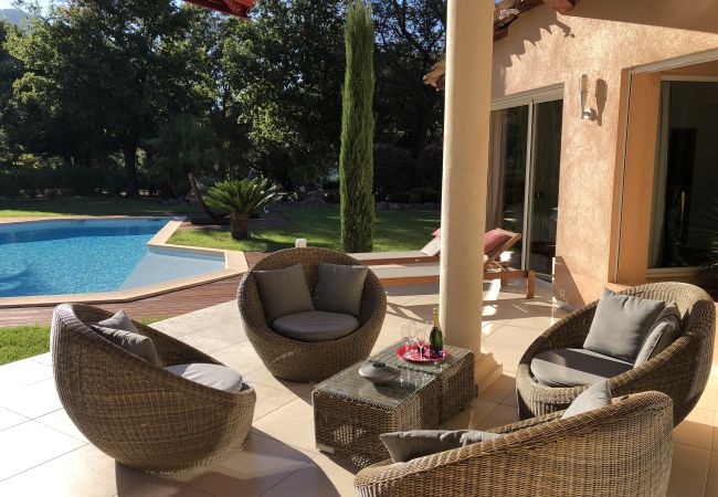 Villa in Saint-Jean-de-l'Esterel - Luxurious Villa in Secure Residential Park Villa in Saint-Jean-de-l'Esterel - Luxurious Villa in Secure Residential Park