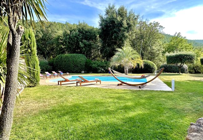 Villa in Saint-Jean-de-l'Esterel - Luxurious Villa in Secure Residential Park Villa in Saint-Jean-de-l'Esterel - Luxurious Villa in Secure Residential Park