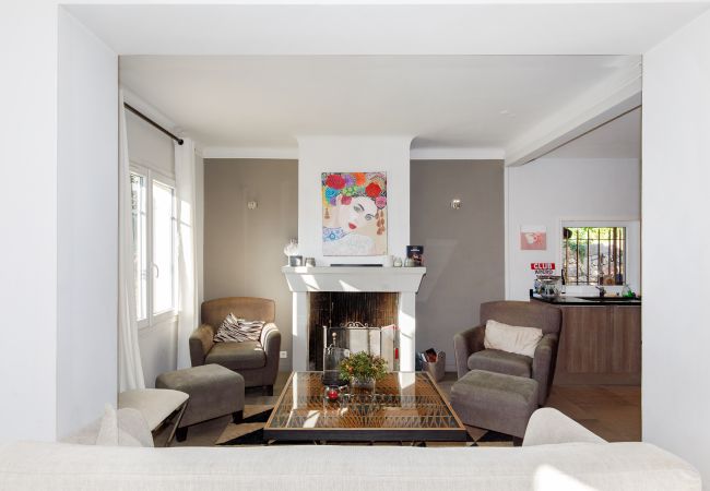 Villa in Cannes - Luxurious contemporary villa in the heart of Cannes Villa in Cannes - Luxurious contemporary villa in the heart of Cannes