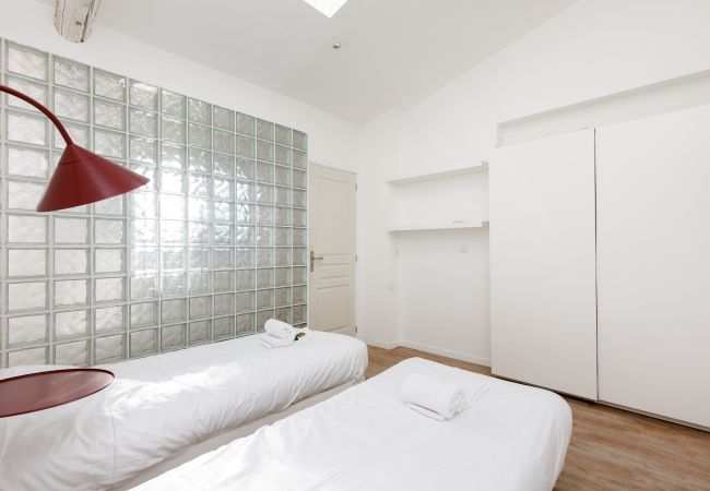 Villa in Cannes - Luxurious contemporary villa in the heart of Cannes Villa in Cannes - Luxurious contemporary villa in the heart of Cannes