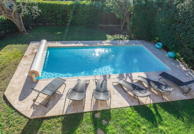 Villa in Cannes - Luxurious contemporary villa in the heart of Cannes Villa in Cannes - Luxurious contemporary villa in the heart of Cannes