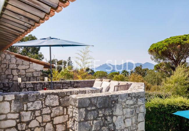Villa in Cannes - Your holiday home in a green setting  - Cannes Villa in Cannes - Your holiday home in a green setting  - Cannes