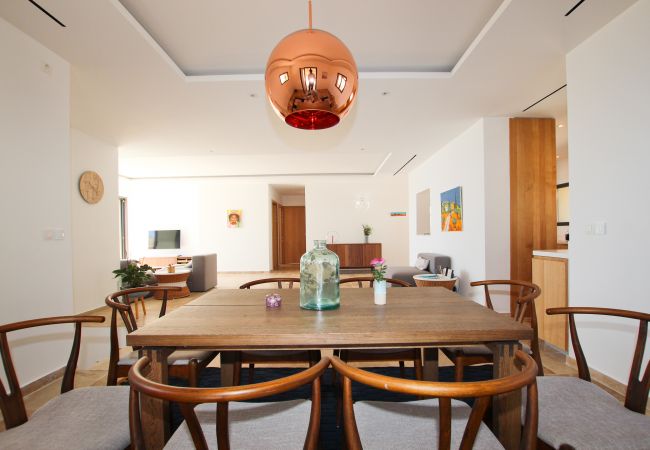 Villa in Sainte-Maxime - With this panoramic sea view, what happiness for your holidays! Villa in Sainte-Maxime - With this panoramic sea view, what happiness for your holidays!