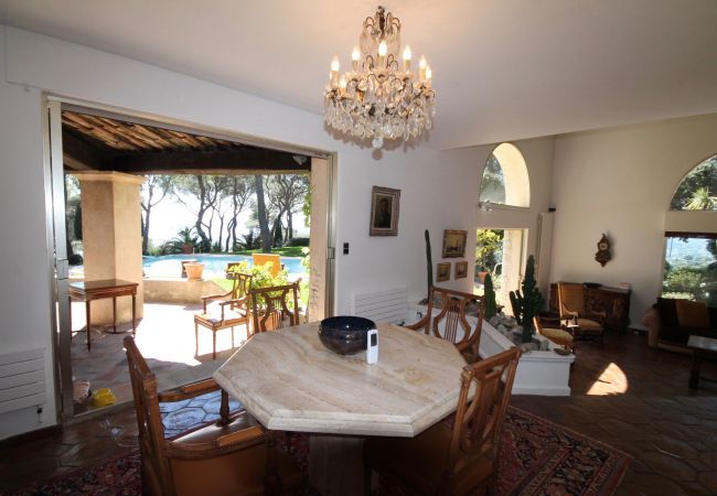 Villa in Mougins - Beautiful Villa in the heights of Cannes Villa in Mougins - Beautiful Villa in the heights of Cannes