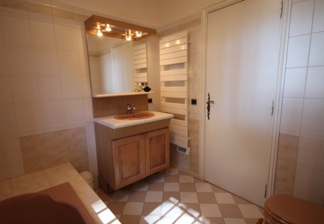 Villa in Mougins - Beautiful Villa in the heights of Cannes Villa in Mougins - Beautiful Villa in the heights of Cannes