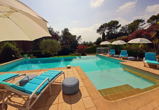 Villa in Roquefort-les-Pins - Lily of the Valley Villa near St Paul de Vence Villa in Roquefort-les-Pins - Lily of the Valley Villa near St Paul de Vence