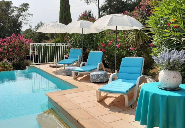 Villa in Roquefort-les-Pins - Lily of the Valley Villa near St Paul de Vence Villa in Roquefort-les-Pins - Lily of the Valley Villa near St Paul de Vence