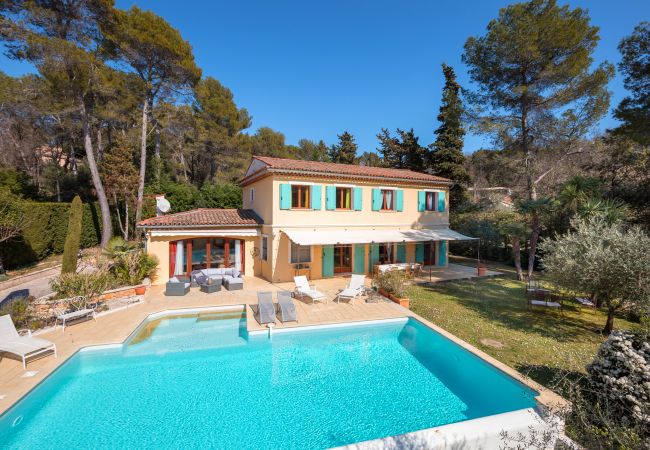 Villa in Roquefort-les-Pins - Lily of the Valley Villa near St Paul de Vence Villa in Roquefort-les-Pins - Lily of the Valley Villa near St Paul de Vence