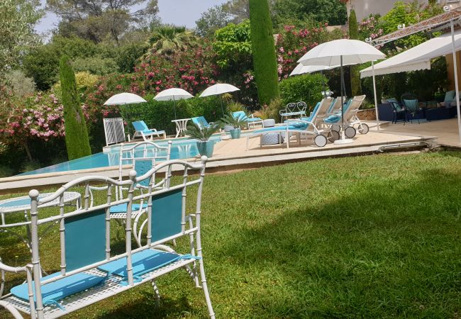 Villa in Roquefort-les-Pins - Lily of the Valley Villa near St Paul de Vence Villa in Roquefort-les-Pins - Lily of the Valley Villa near St Paul de Vence