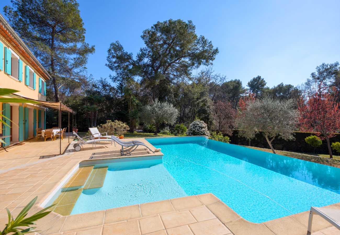 Swimming pool Swimming pool