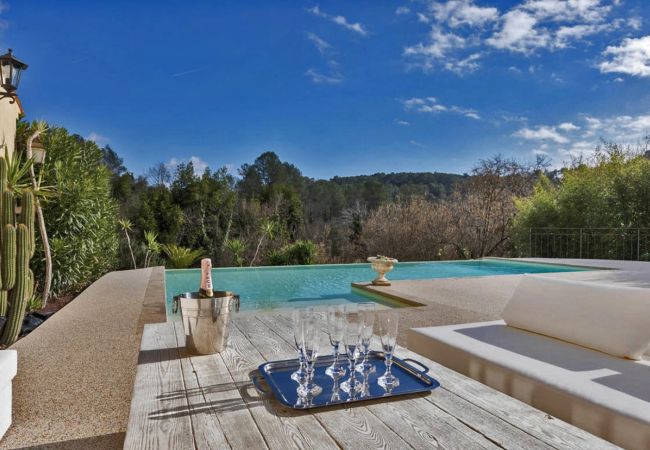 Villa in La Colle-sur-Loup - La Dolce Villa near St Paul de Vence Villa in La Colle-sur-Loup - La Dolce Villa near St Paul de Vence