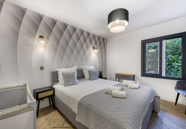 Villa in Cannes - Luxurious 7-room Villa with sauna / swimming pool - Cannes Villa in Cannes - Luxurious 7-room Villa with sauna / swimming pool - Cannes