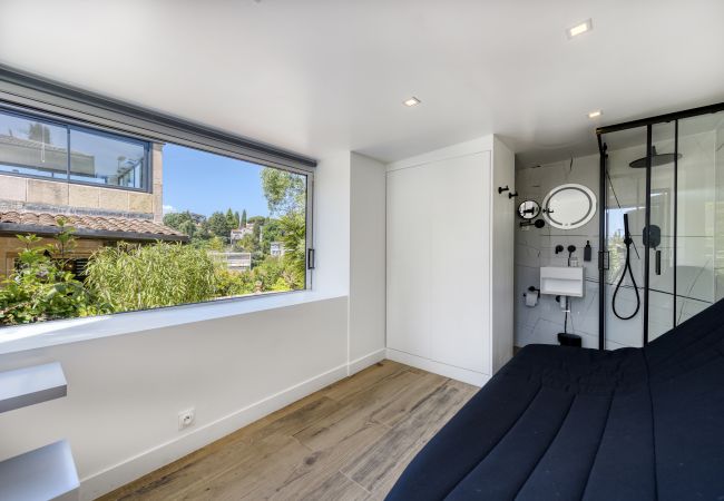Villa in Cannes - Luxurious 7-room Villa with sauna / swimming pool - Cannes Villa in Cannes - Luxurious 7-room Villa with sauna / swimming pool - Cannes