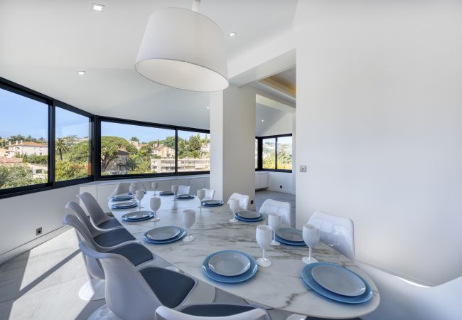 Villa in Cannes - Luxurious 7-room Villa with sauna / swimming pool - Cannes Villa in Cannes - Luxurious 7-room Villa with sauna / swimming pool - Cannes