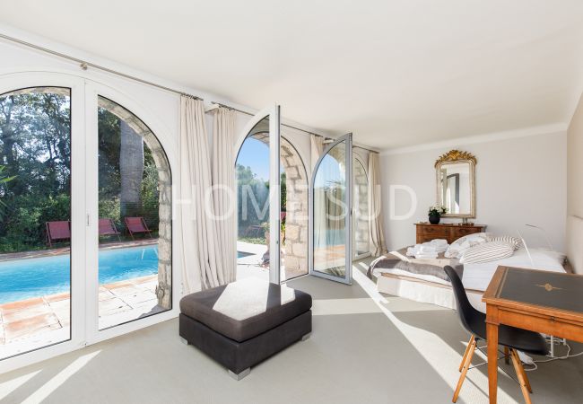 Villa in Cannes - Vast Provençal Bastide in Cannes Villa in Cannes - Vast Provençal Bastide in Cannes