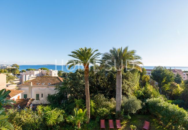 Villa in Cannes - Vast Provençal Bastide in Cannes Villa in Cannes - Vast Provençal Bastide in Cannes