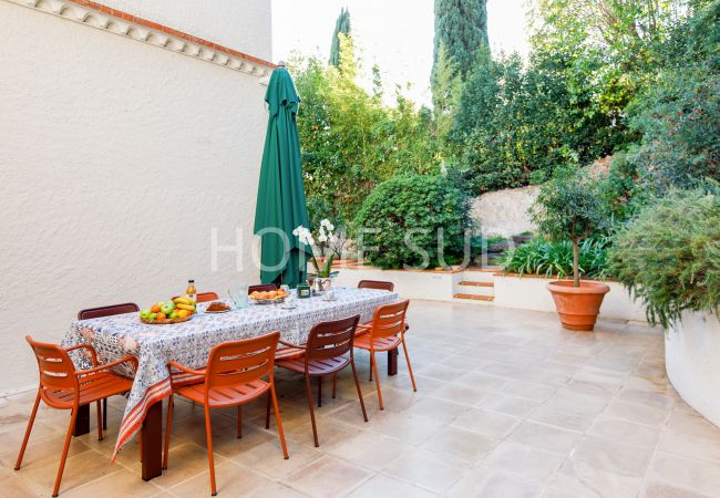 Villa in Cannes - Vast Provençal Bastide in Cannes Villa in Cannes - Vast Provençal Bastide in Cannes