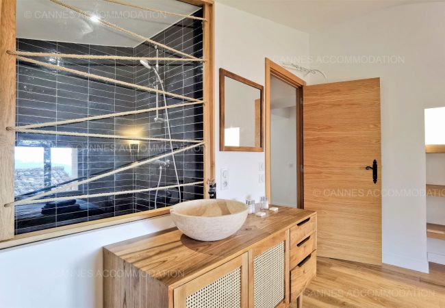 Villa in Cabris - Your splendid stone farmhouse in the countryside, completely renovated Villa in Cabris - Your splendid stone farmhouse in the countryside, completely renovated