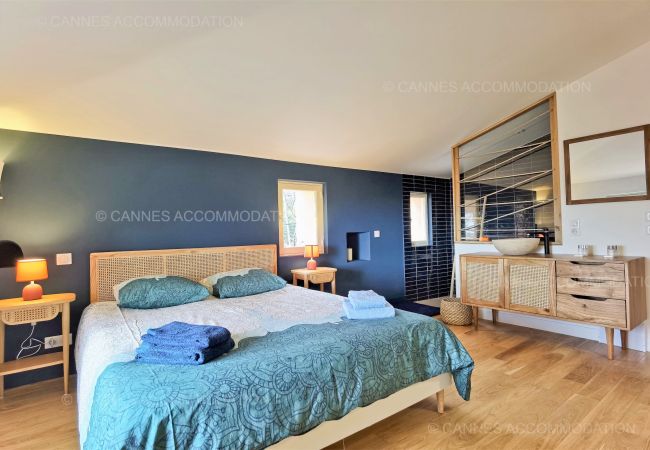 Villa in Cabris - Your splendid stone farmhouse in the countryside, completely renovated Villa in Cabris - Your splendid stone farmhouse in the countryside, completely renovated