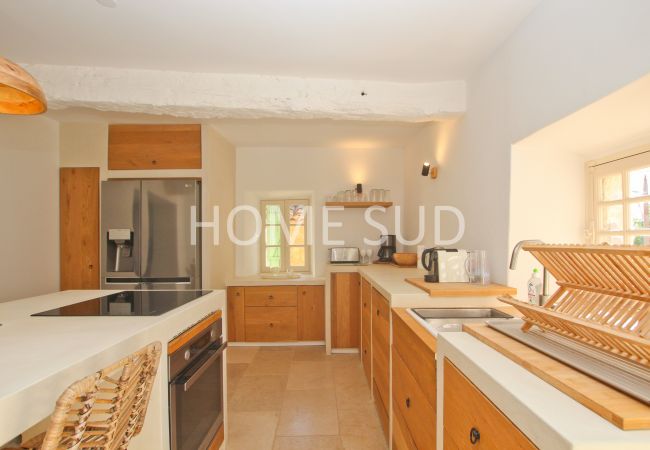 Villa in Cabris - Your splendid stone farmhouse in the countryside, completely renovated Villa in Cabris - Your splendid stone farmhouse in the countryside, completely renovated
