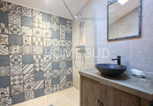 Villa in Cabris - Your splendid stone farmhouse in the countryside, completely renovated Villa in Cabris - Your splendid stone farmhouse in the countryside, completely renovated