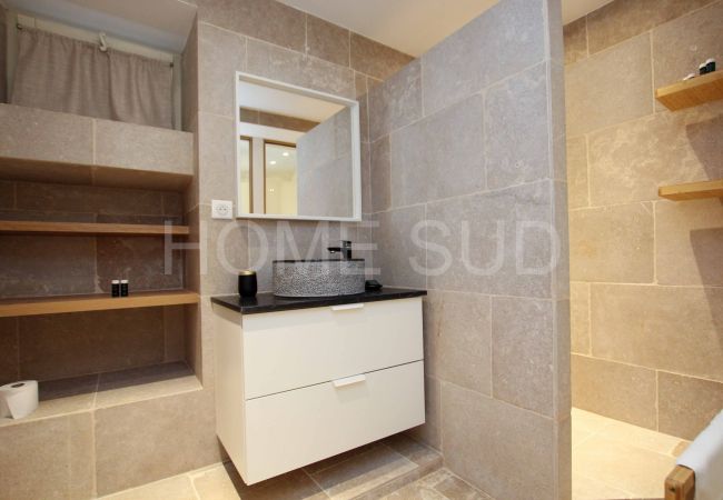 Villa in Cabris - Your splendid stone farmhouse in the countryside, completely renovated Villa in Cabris - Your splendid stone farmhouse in the countryside, completely renovated