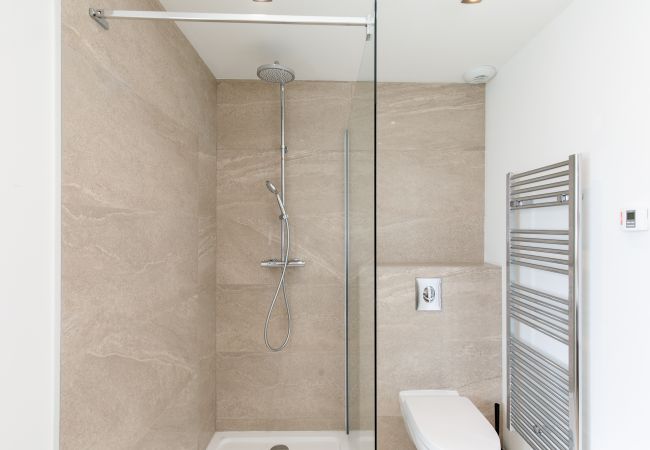 Villa in Mougins - Splendid contemporary villa for your dream holiday in Mougins Villa in Mougins - Splendid contemporary villa for your dream holiday in Mougins
