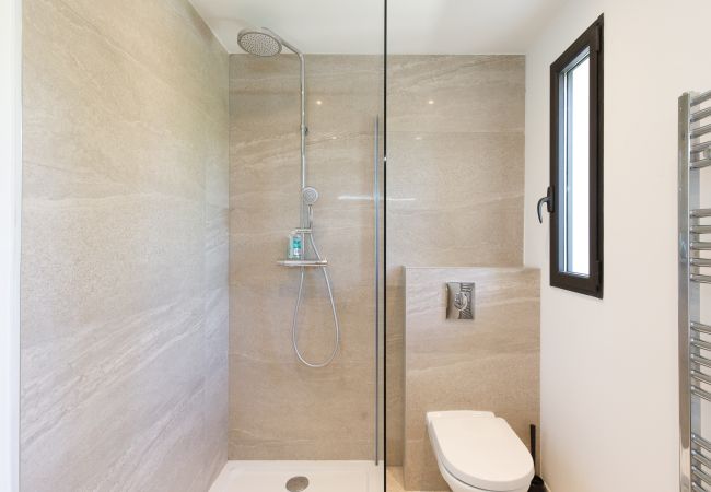 Villa in Mougins - Splendid contemporary villa for your dream holiday in Mougins Villa in Mougins - Splendid contemporary villa for your dream holiday in Mougins