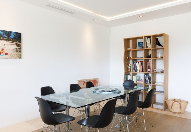 Villa in Mougins - Splendid contemporary villa for your dream holiday in Mougins Villa in Mougins - Splendid contemporary villa for your dream holiday in Mougins