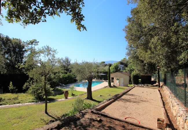 Villa in Roquefort-les-Pins - Charming 5 roomsvilla with garden & private pool  Villa in Roquefort-les-Pins - Charming 5 roomsvilla with garden & private pool