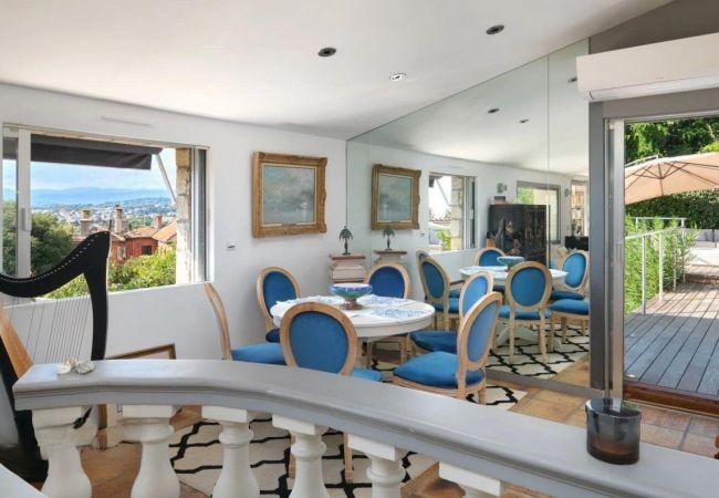 Villa in Cannes - Charming sea view villa in private estate in Cannes Villa in Cannes - Charming sea view villa in private estate in Cannes