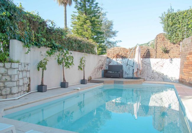 Villa in Cannes - Charming sea view villa in private estate in Cannes Villa in Cannes - Charming sea view villa in private estate in Cannes