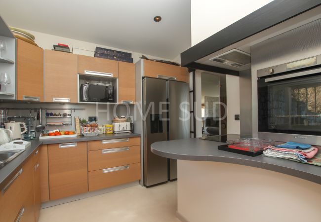 Villa in Cannes - Charming sea view villa in private estate in Cannes Villa in Cannes - Charming sea view villa in private estate in Cannes