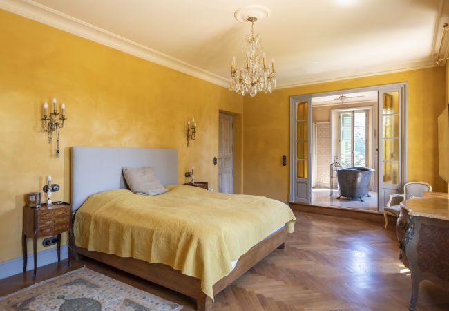 Villa in Cannes - Provencal Palace 500m from the sea - private pool Villa in Cannes - Provencal Palace 500m from the sea - private pool