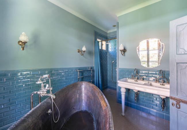 Villa in Cannes - Provencal Palace 500m from the sea - private pool Villa in Cannes - Provencal Palace 500m from the sea - private pool