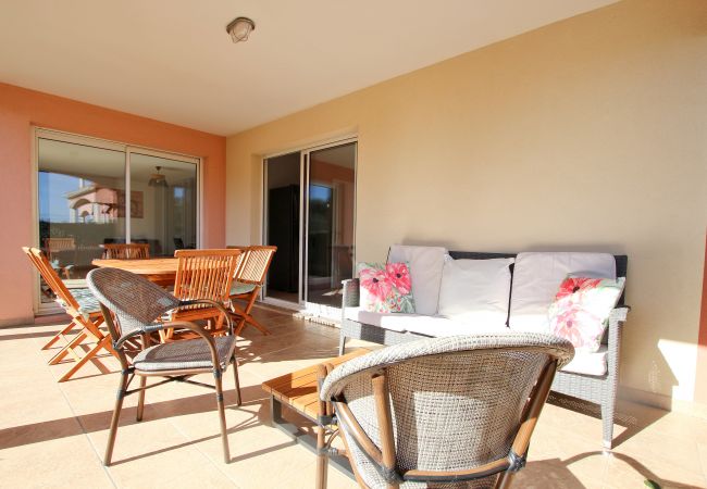 Apartment in Mandelieu-la-Napoule - 2 bedroom flat in a private residence with pool Apartment in Mandelieu-la-Napoule - 2 bedroom flat in a private residence with pool