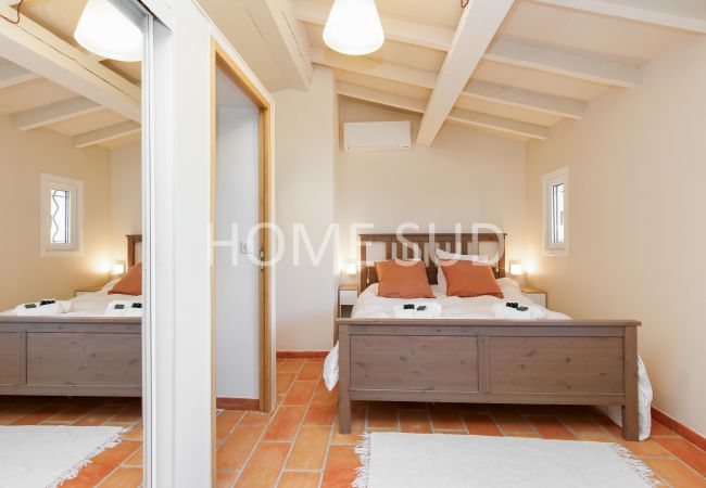 Villa in Saint-Jean-de-l'Esterel - Splendid sea view villa nestled in the heart of a secure domain in full greenery Villa in Saint-Jean-de-l'Esterel - Splendid sea view villa nestled in the heart of a secure domain in full greenery