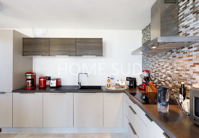 Villa in Saint-Jean-de-l'Esterel - Splendid sea view villa nestled in the heart of a secure domain in full greenery Villa in Saint-Jean-de-l'Esterel - Splendid sea view villa nestled in the heart of a secure domain in full greenery
